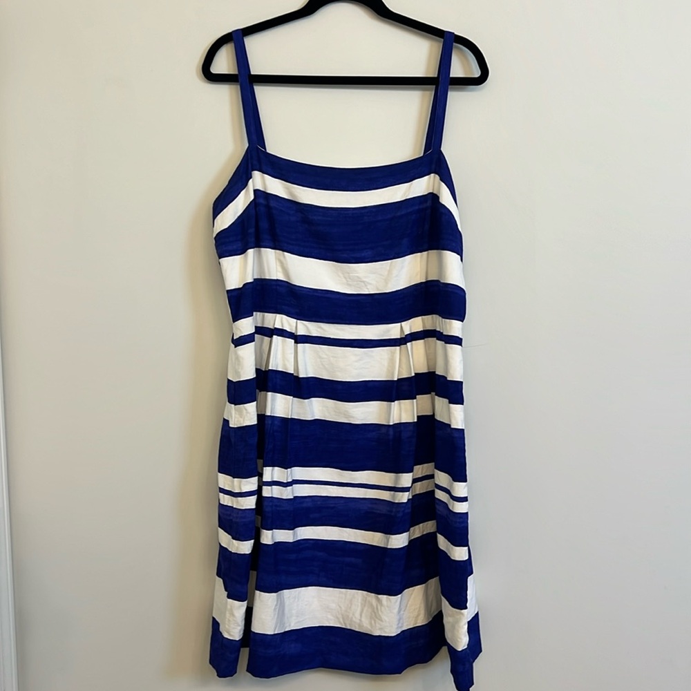 Ann Taylor LOFT striped Dress 16